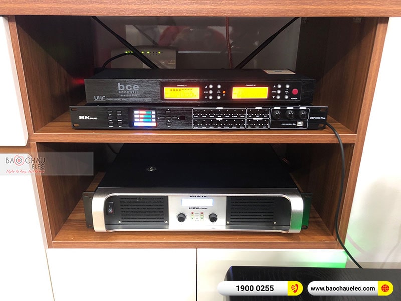Dàn karaoke gia đình chị Cúc