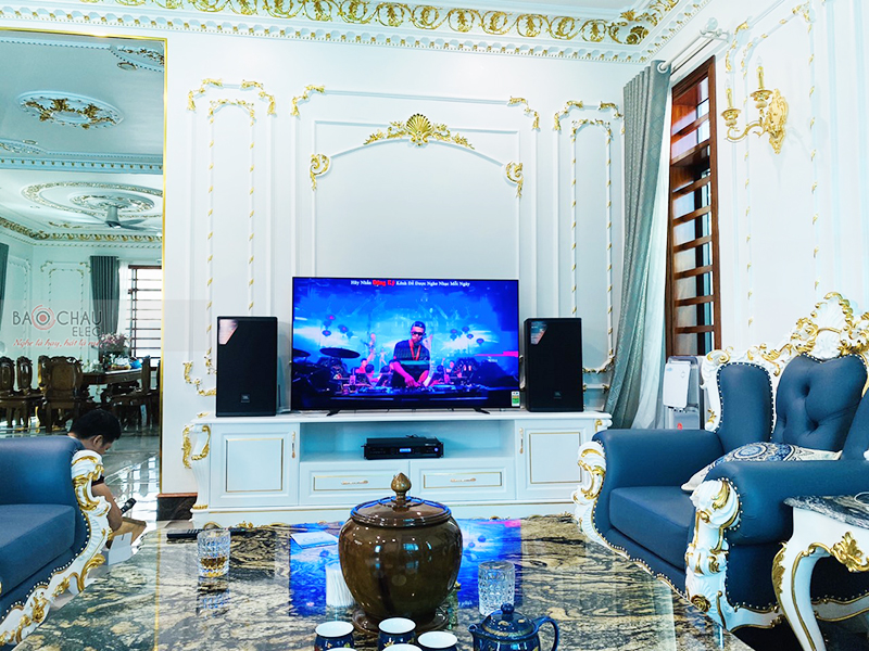 Dàn karaoke gia đình chị Hoa h6