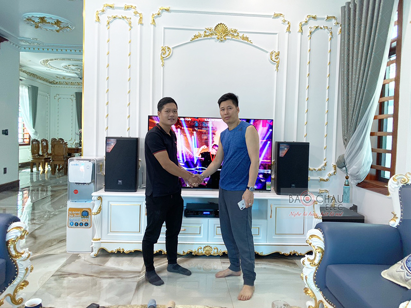 Dàn karaoke gia đình chị Hoa h7