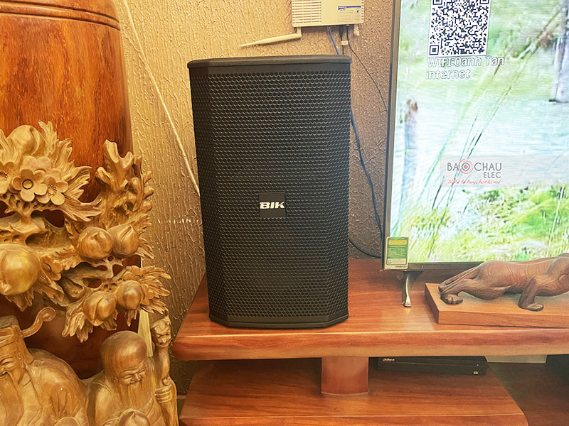Dàn karaoke gia đình chị Oanh h1