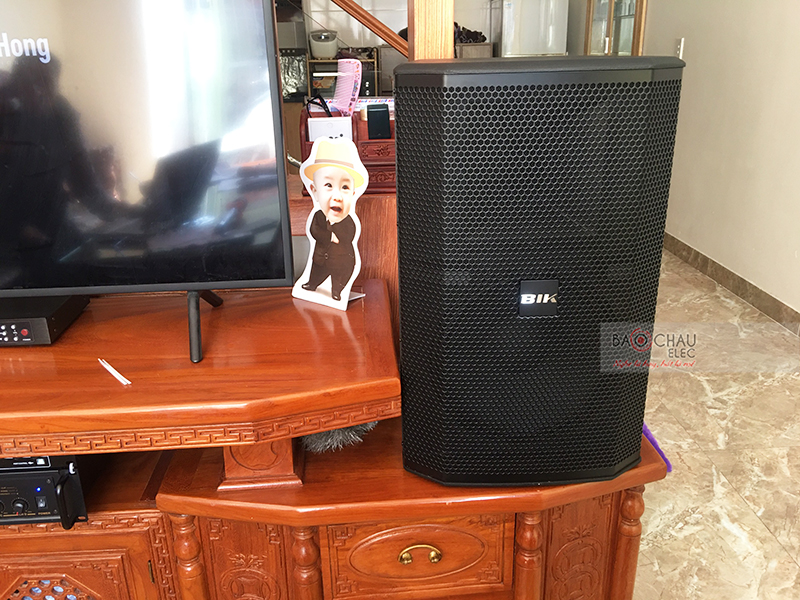 Dàn karaoke gia đình chị Phương h2