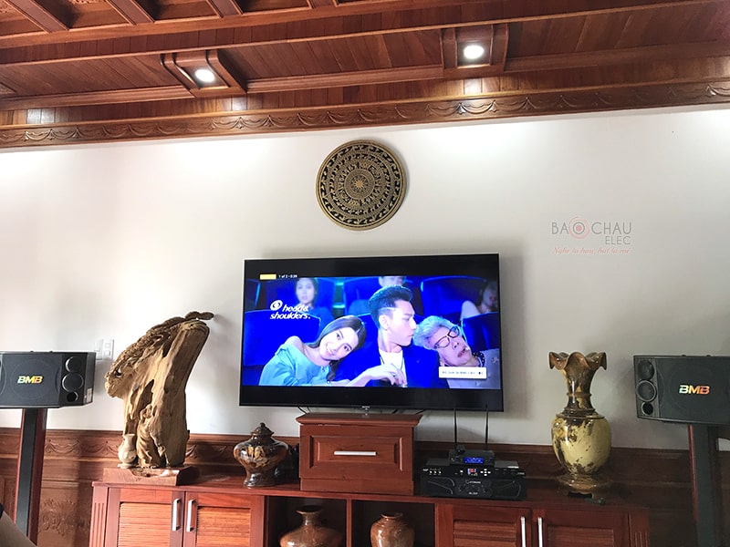 D&agrave;n karaoke gia đ&igrave;nh chị Phương ở Hải Ph&ograve;ng h4