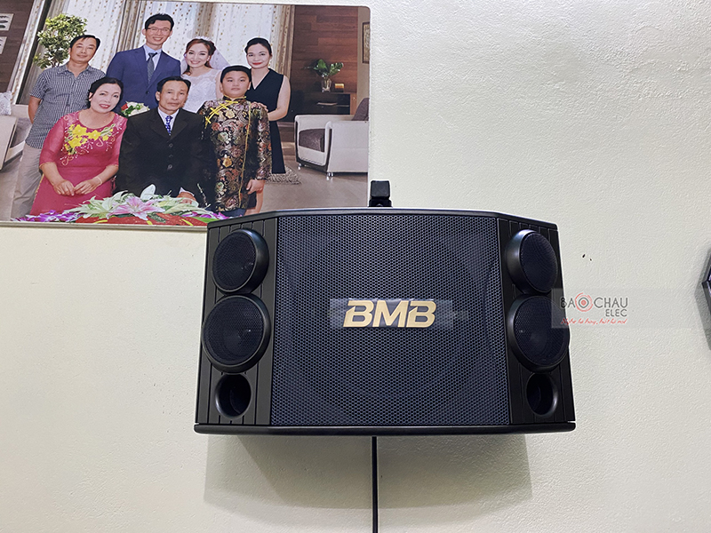 D&agrave;n karaoke gia đ&igrave;nh chị Tỵ h2