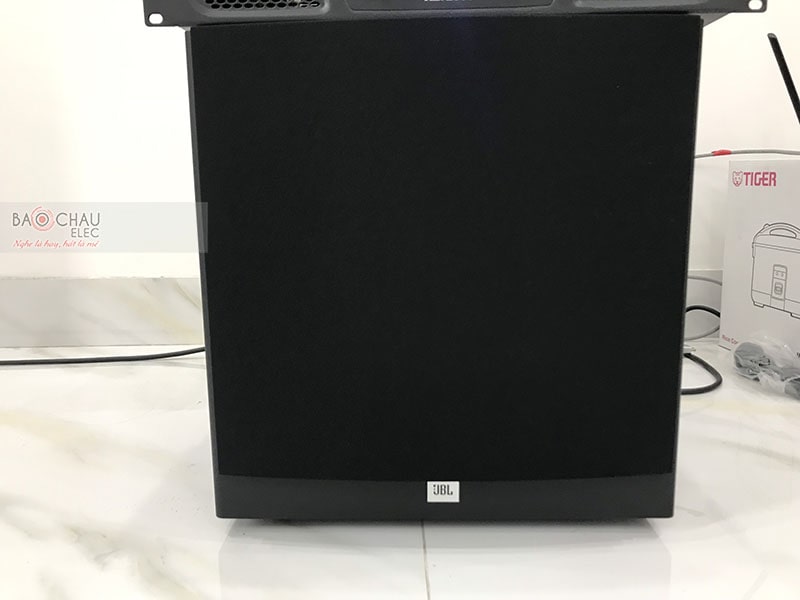 Dàn karaoke gia đình chú Giang