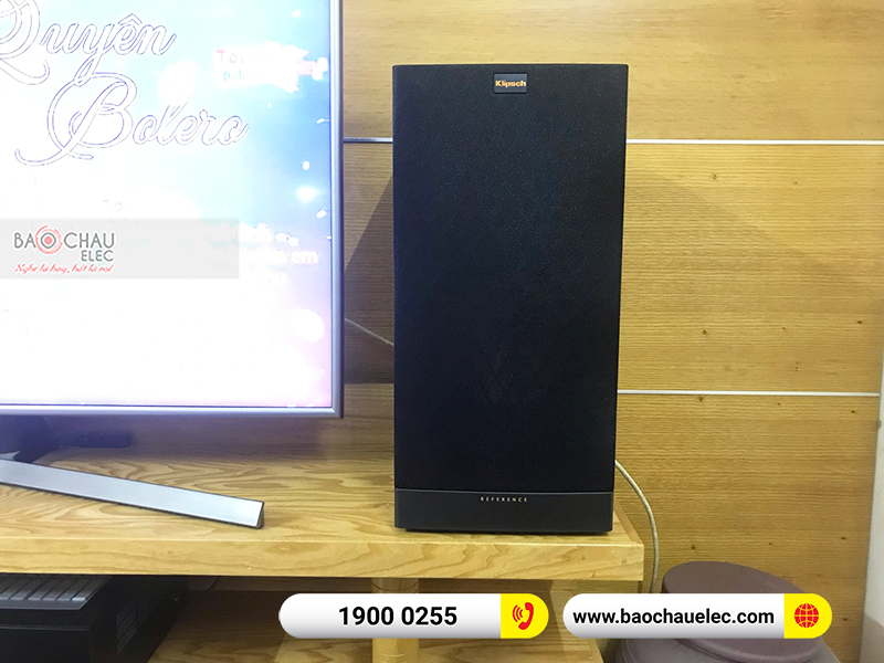 Dàn nghe nhạc chị Mai Anh