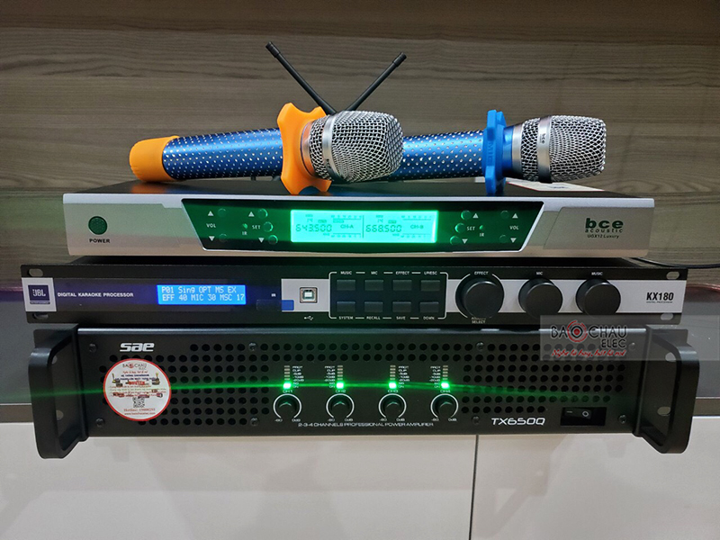 Dàn karaoke gia đình anh Kiên h3