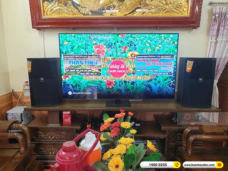 Dàn karaoke gia đình anh Tình