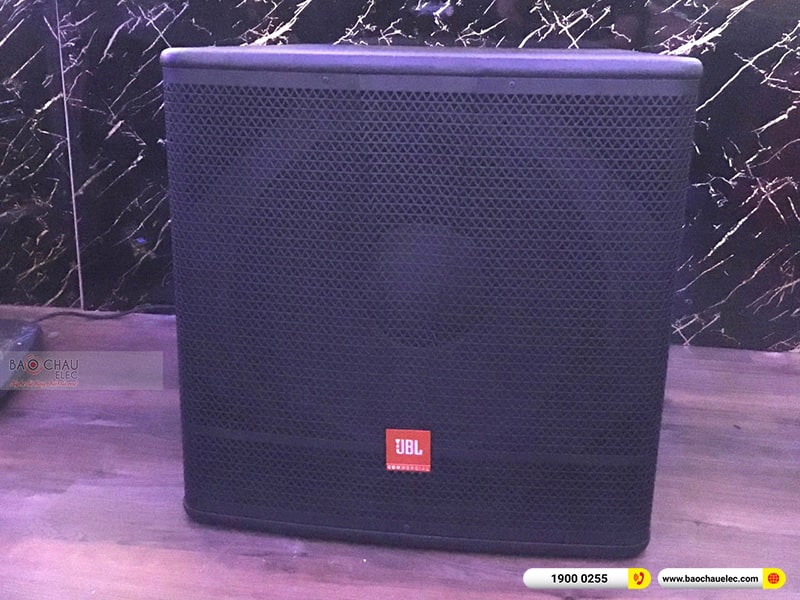 Dàn karaoke gia đình chị Quyên