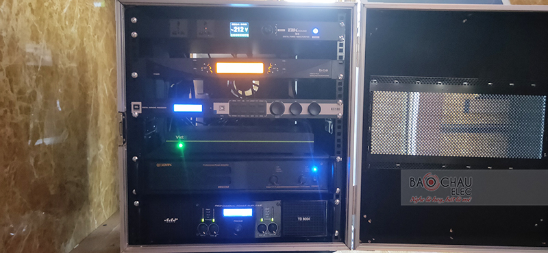 Dàn karaoke kinh doanh của anh Thành h4