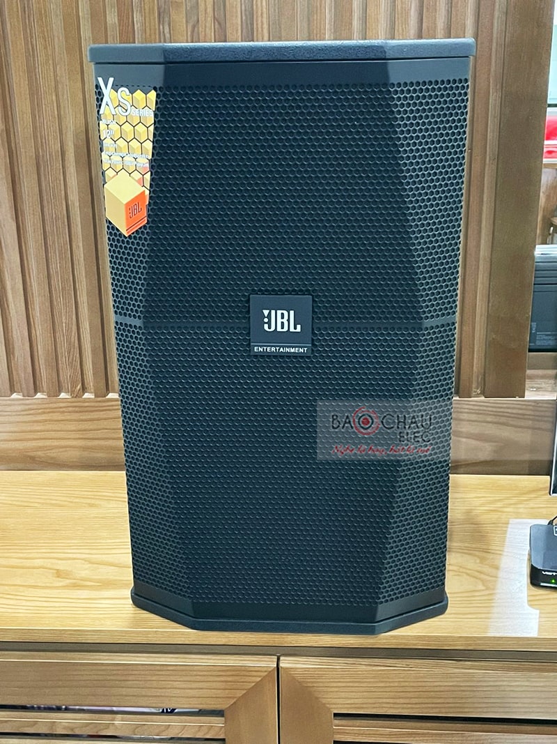 Dàn karaoke gia đình anh Thanh