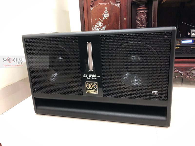 Dàn karaoke gia đình anh Thảo