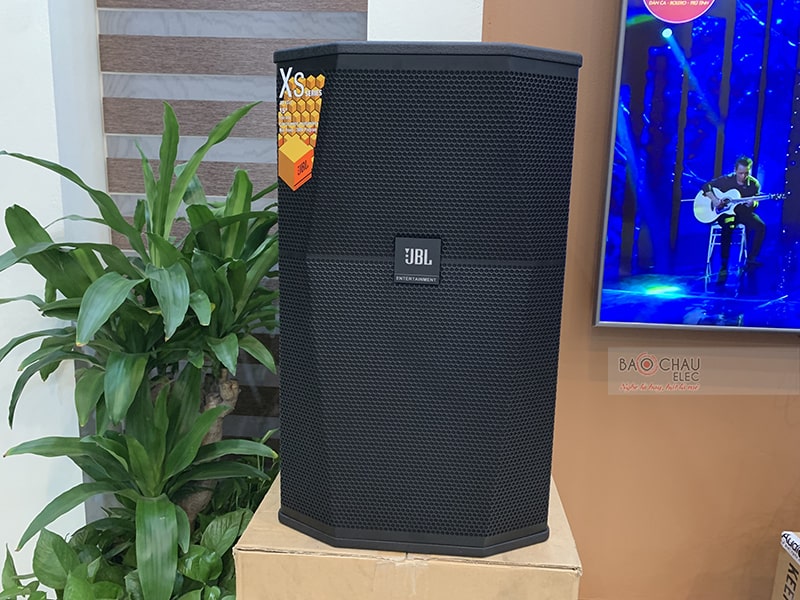 D&agrave;n karaoke gia đ&igrave;nh anh Trung 