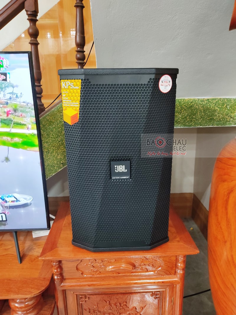 Dàn karaoke gia đình anh Diện 