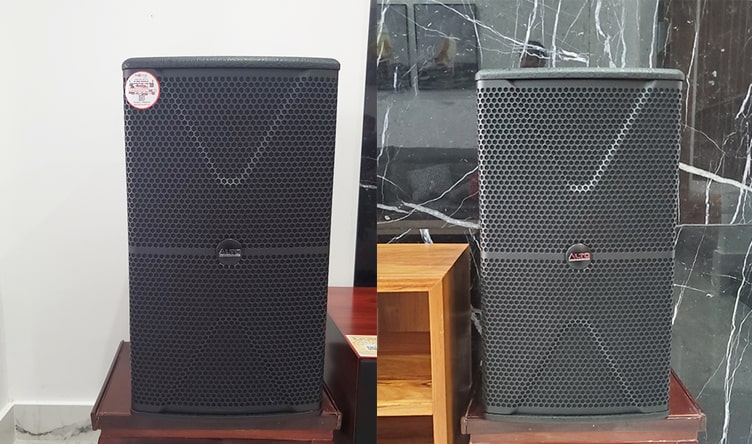 Dàn karaoke gia đình anh Danh