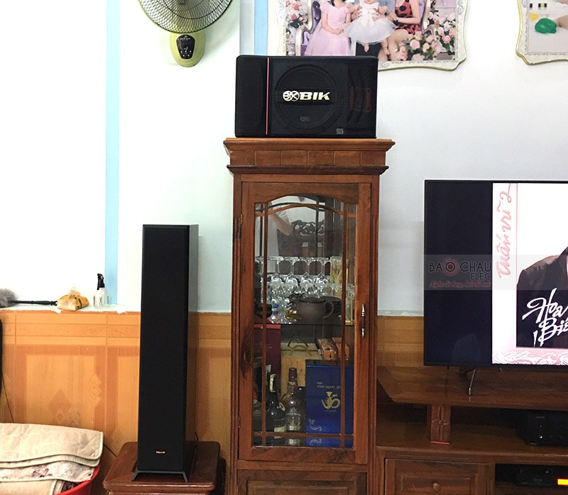 Dàn karaoke, nghe nhạc của gia đình anh Hà ở Lào Cai h2