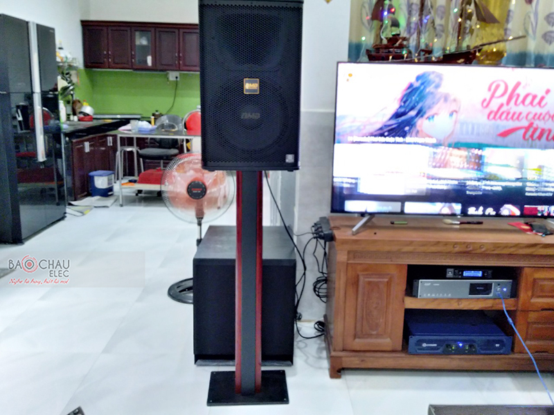 d&agrave;n karaoke gia đ&igrave;nh chị Uy&ecirc;n tại Long An