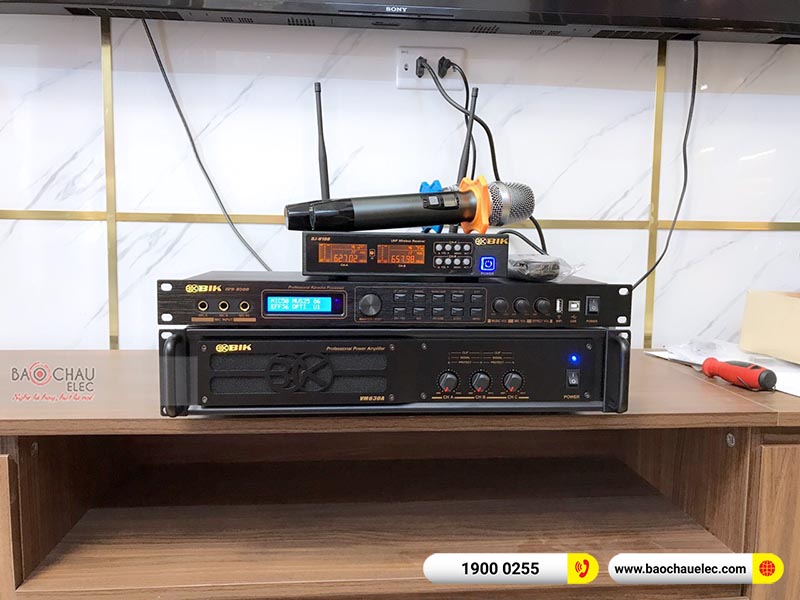 Dàn karaoke gia đình anh Long 
