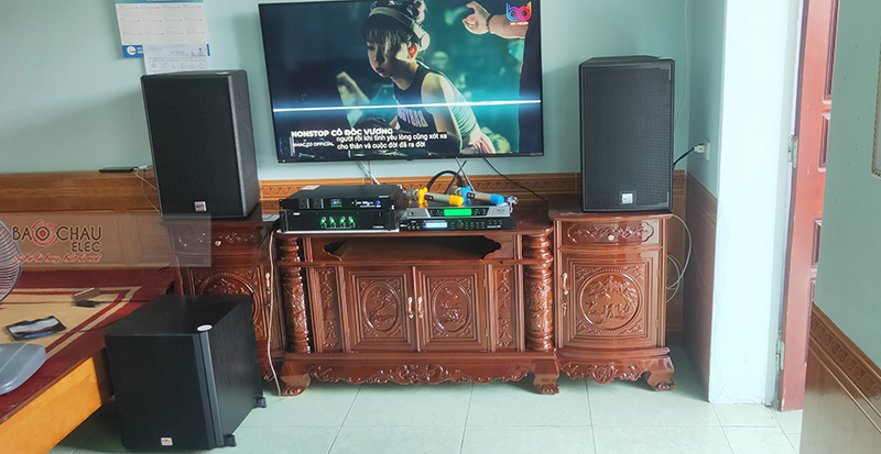 D&agrave;n karaoke gia đ&igrave;nh anh Chiến tại Nam Định