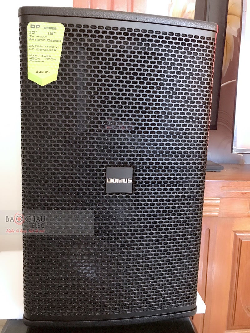 Dàn karaoke gia đình anh Lực