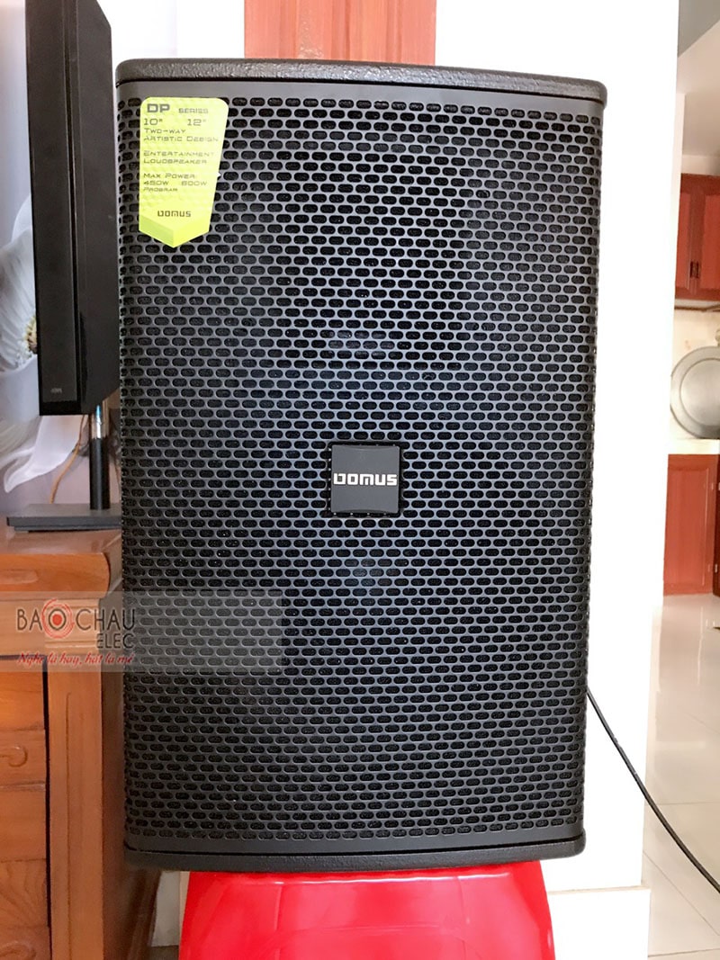 Dàn karaoke gia đình anh Lực