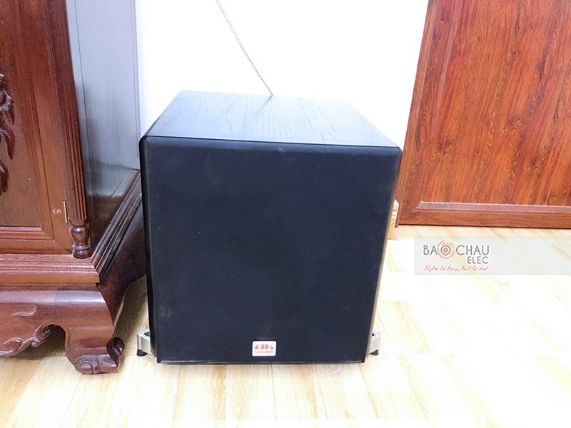Dàn karaoke gia đình anh Toàn