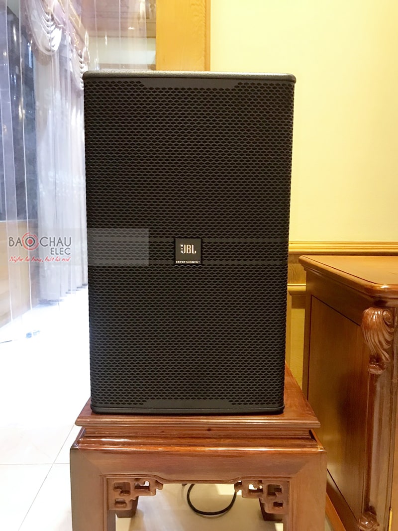 Dàn karaoke gia đình anh Tuyến