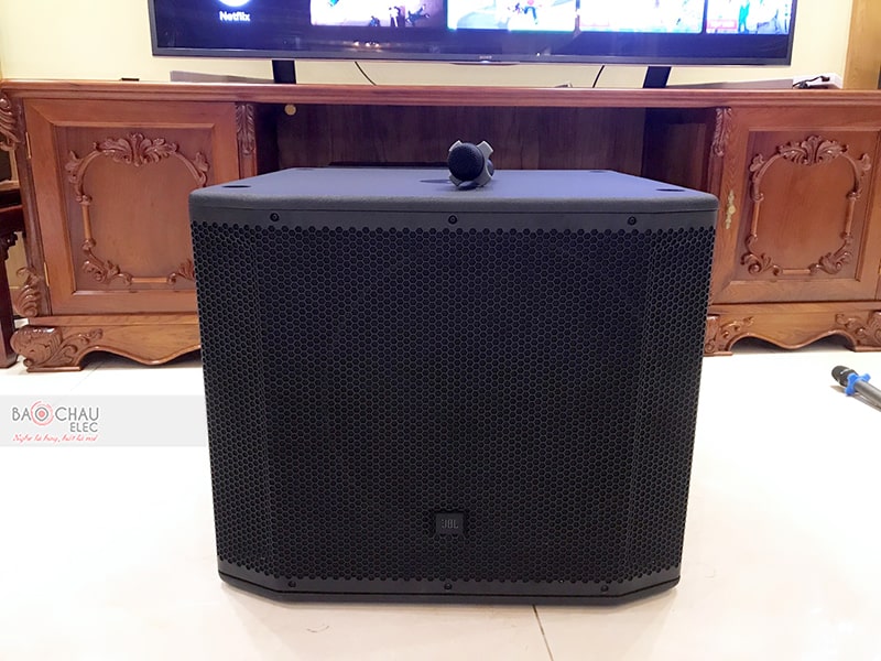 Dàn karaoke gia đình anh Tuyến