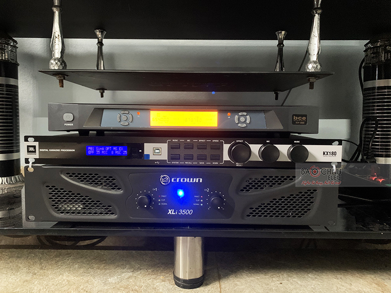 Vang số karaoke JBL KX180