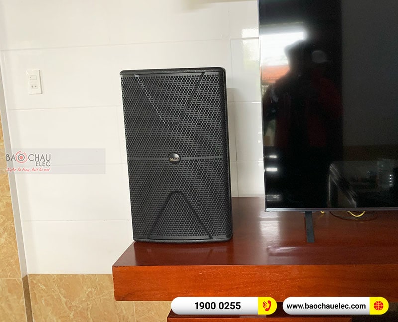 Dàn karaoke gia đình chị Liên 