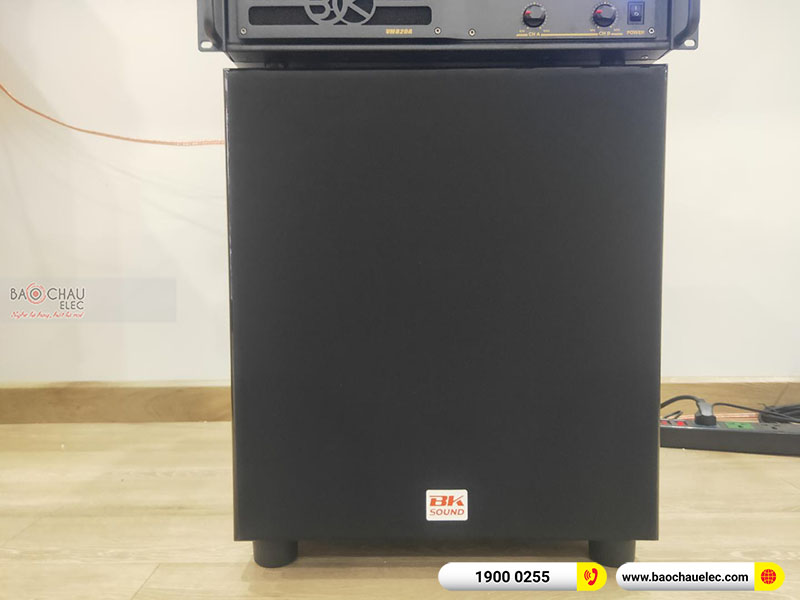 Dàn karaoke gia đình anh Thăng