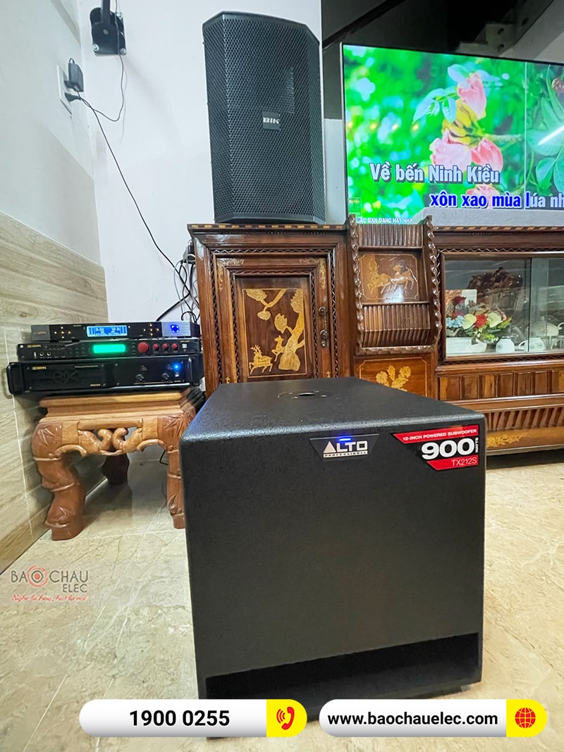 Dàn karaoke gia đình chú Thới