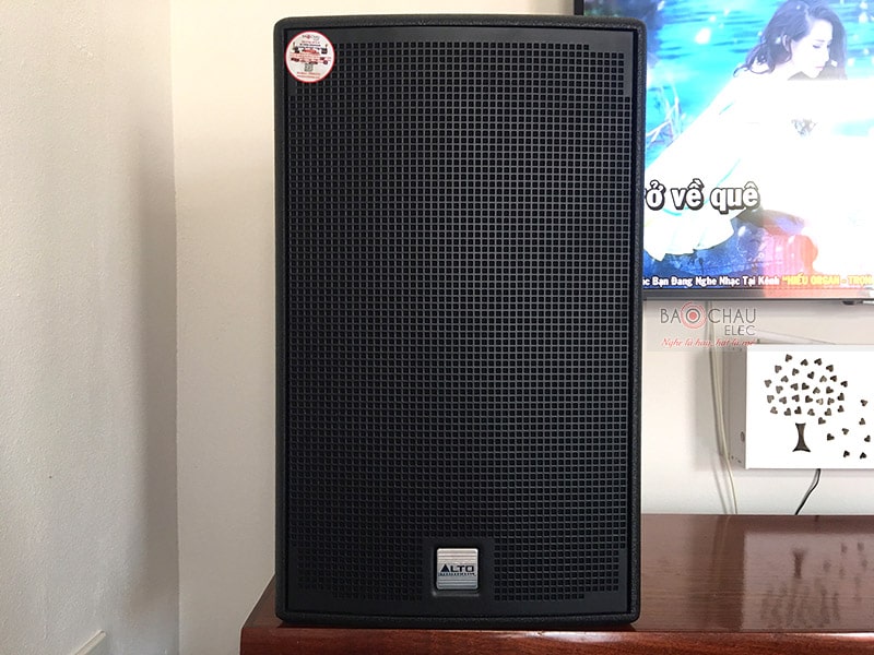 dàn karaoke cho gia đình anh Trịnh h1