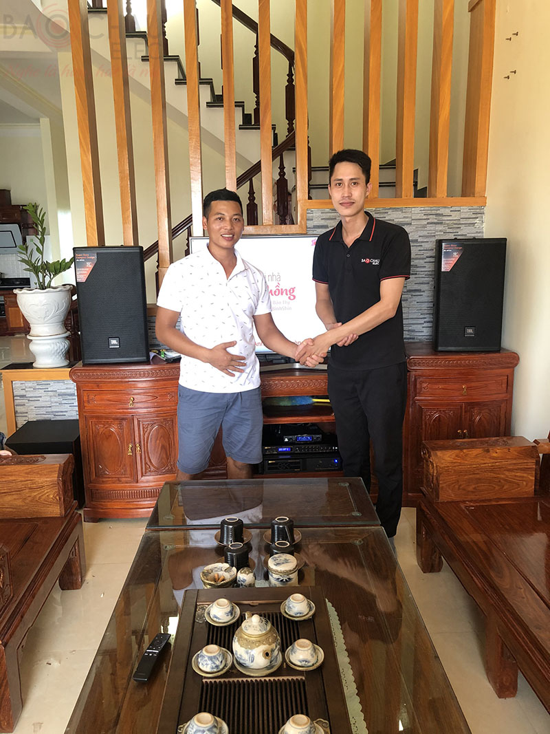 D&agrave;n karaoke gia đ&igrave;nh anh Kiểm tại Th&aacute;i B&igrave;nh h5