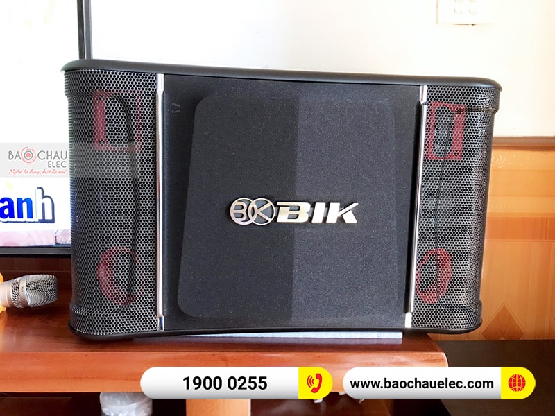 Dàn karaoke gia đình anh Viễn