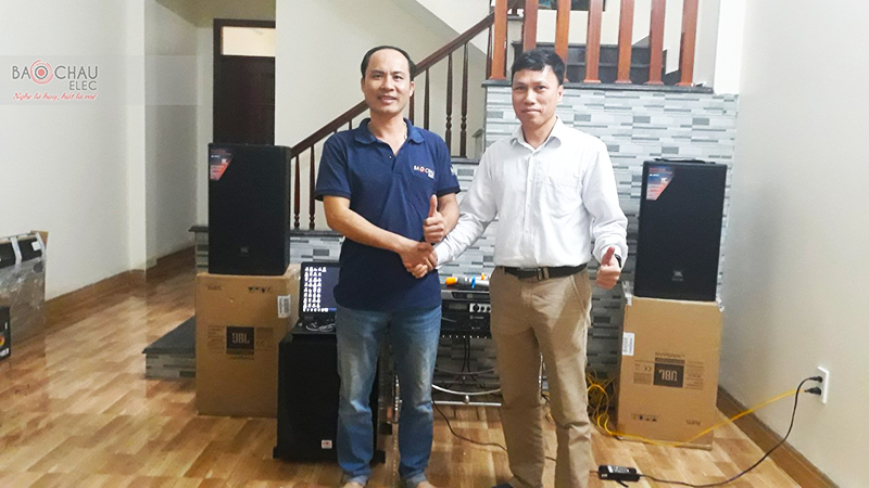 Dàn karaoke gia đình anh Trường h5