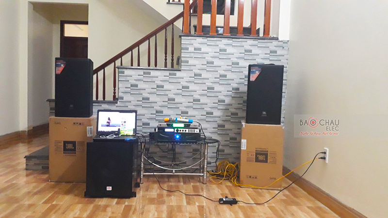 Dàn karaoke gia đình anh Trường h5