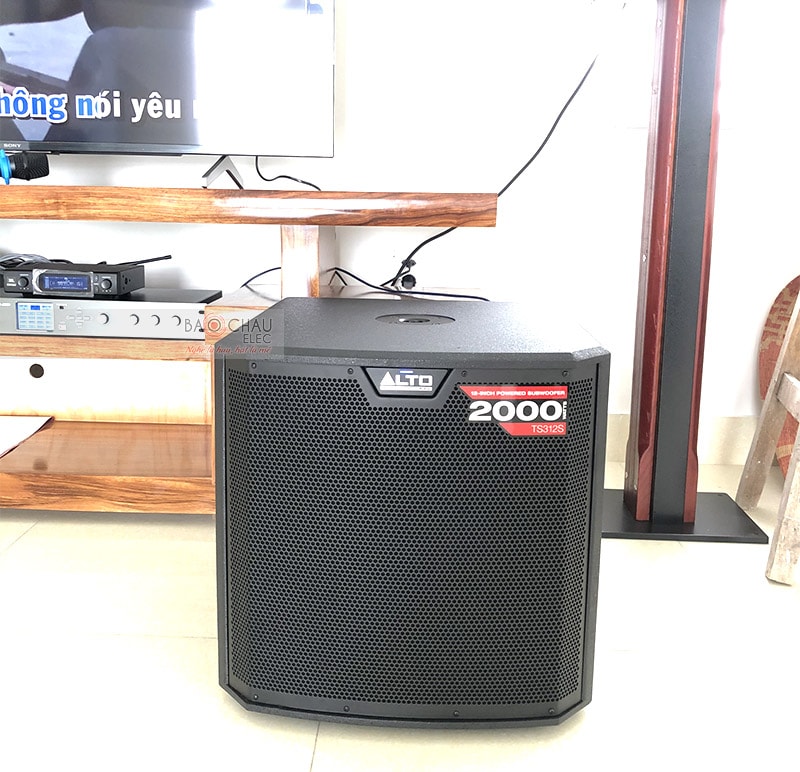 Dàn loa RCF cao cấp cho gia đình anh Xuân h3