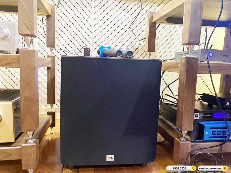 Thi công nội thất và đặt hệ thống karaoke, nghe nhạc trị giá hơn 700 triệu cho khách hàng tại Thái Binh (BW 803 D4, Accuphase E380, Audio X45, RCF 4112, MC2 E25,…) 