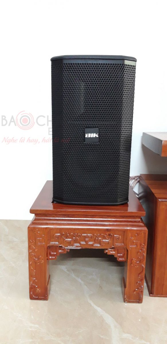 Dàn karaoke gia đình anh Phúc