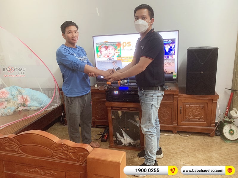 Dàn karaoke gia đình anh Dũng