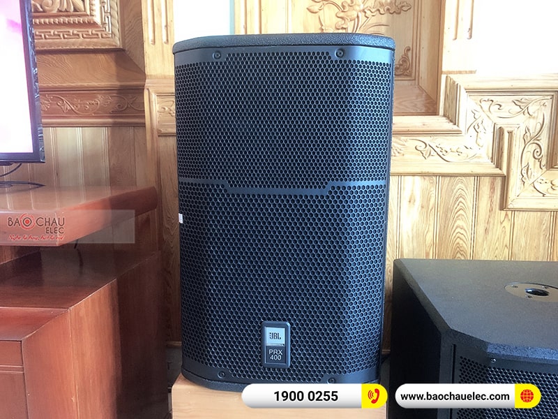 Dàn karaoke gia đình anh Hải