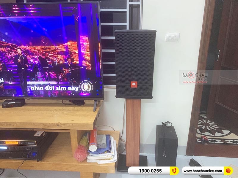 Dàn karaoke gia đình anh Minh 