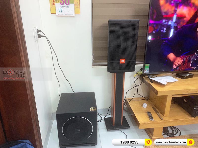 Dàn karaoke gia đình anh Minh 