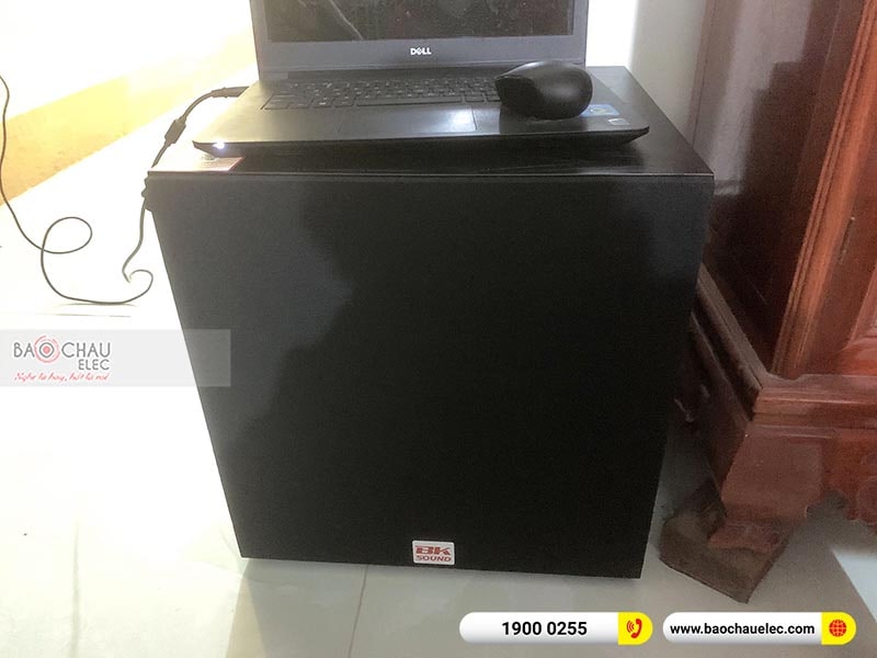 Dàn karaoke gia đình anh Minh
