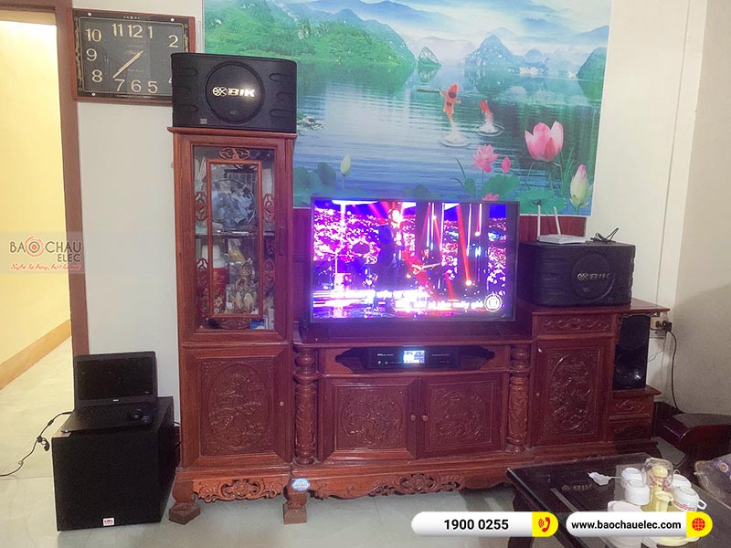 Dàn karaoke gia đình anh Minh