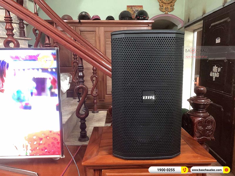 Dàn karaoke gia đình anh Thoan