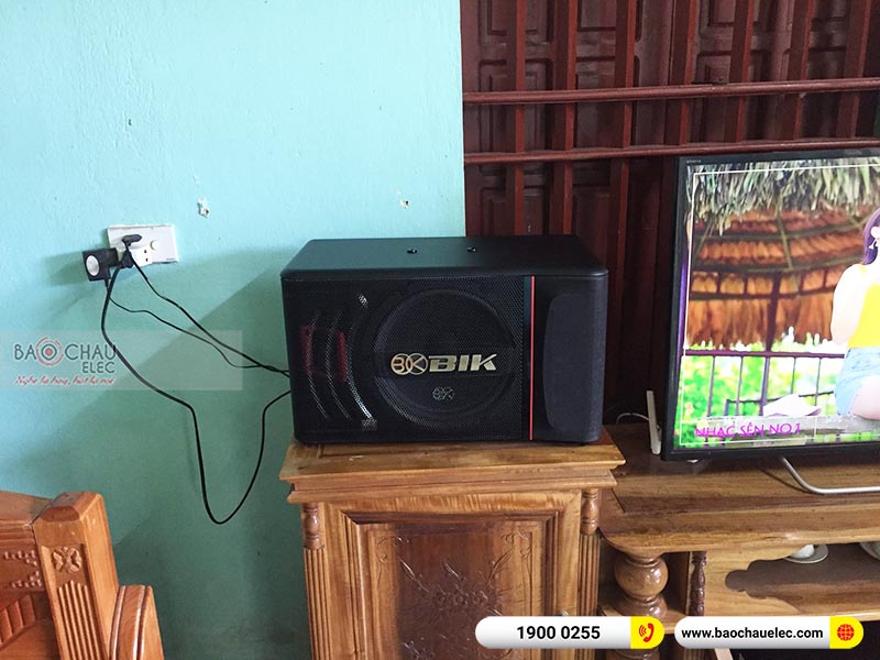 Dàn karaoke gia đình chị Hoa