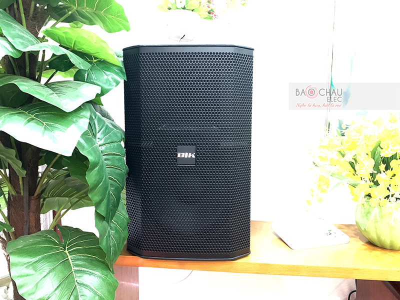 Dàn karaoke gia đình anh Hà h1