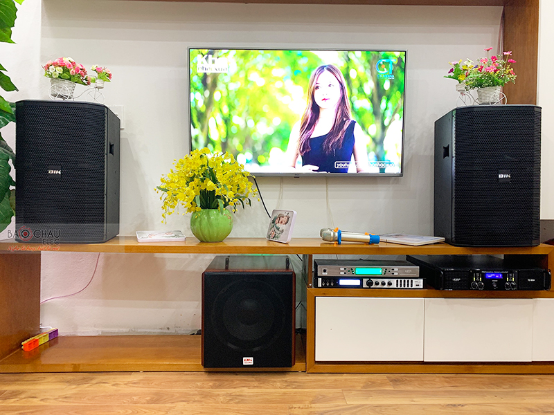 D&agrave;n karaoke gia đ&igrave;nh anh H&agrave; h5