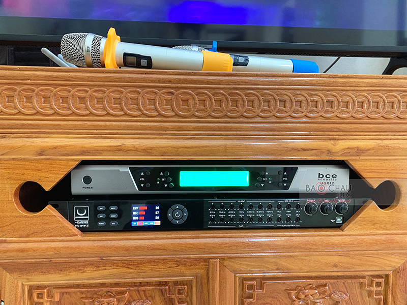 D&agrave;n karaoke gia đ&igrave;nh anh Hạnh h3